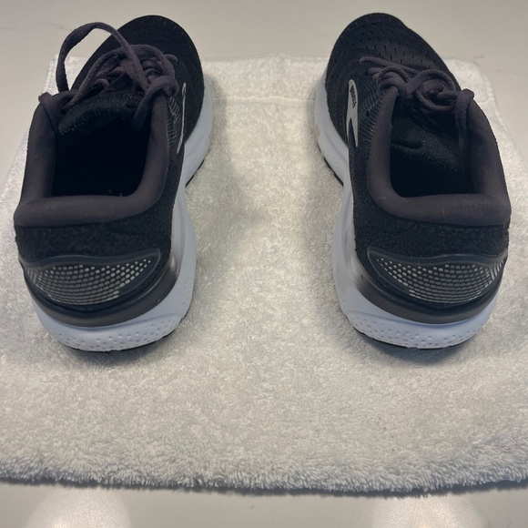 Brooks Women’s Ghost  16 running shoes - Picture 3 of 7